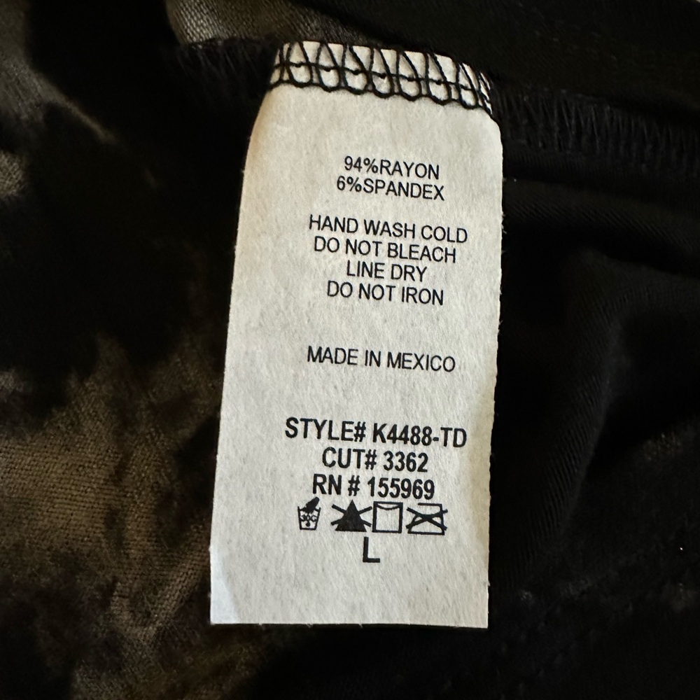 Petit Gâteau Twist Knot Front Tank Top in Black Tie Dye Size Large - Picture 8 of 11